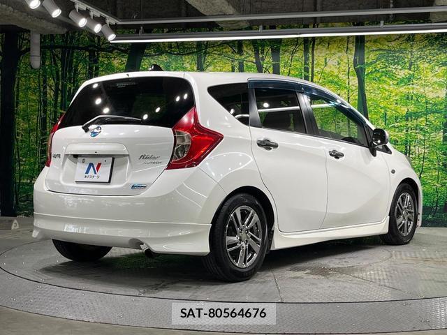 Nissan NOTE 2013-05 8814193-16