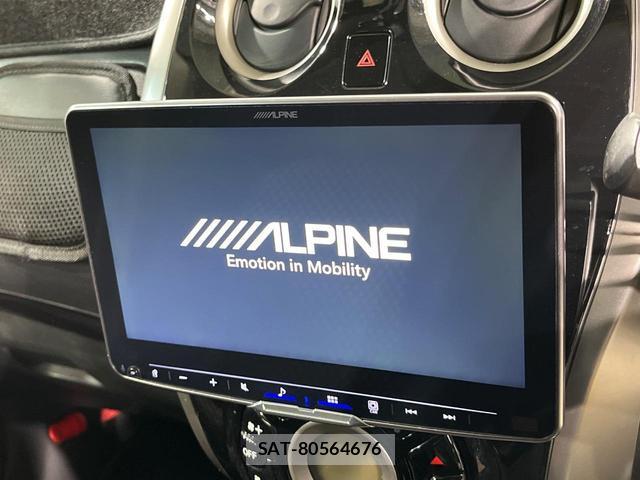 Nissan NOTE 2013-05 8814193-2