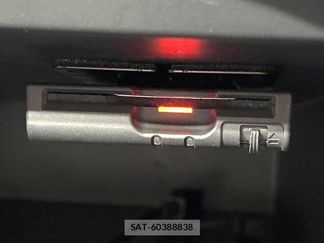 Nissan NOTE 2016-12 8814305-5