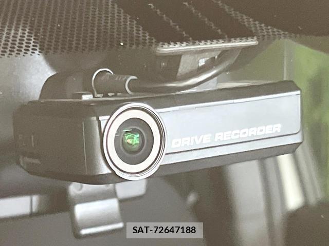 Nissan NOTE 2017-10 8814586-5