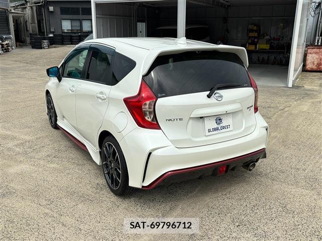 Nissan NOTE 2015-02 8814727-12