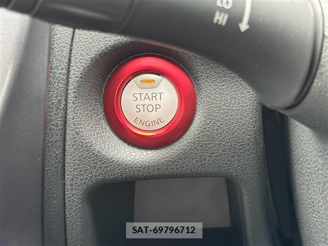 Nissan NOTE 2015-02 8814727-19