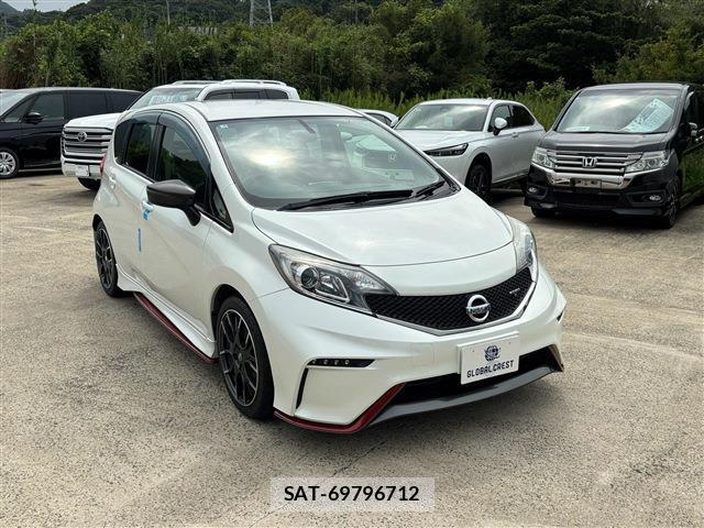 Nissan NOTE 2015-02 8814727-8