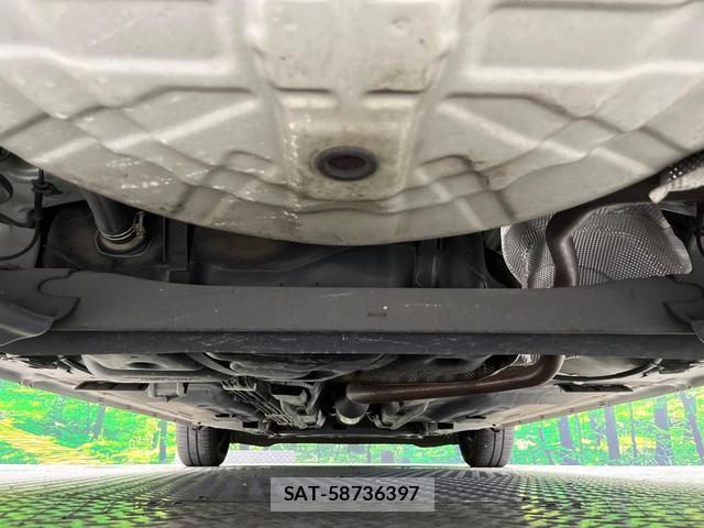 Nissan NOTE 2017-02 8814739-18