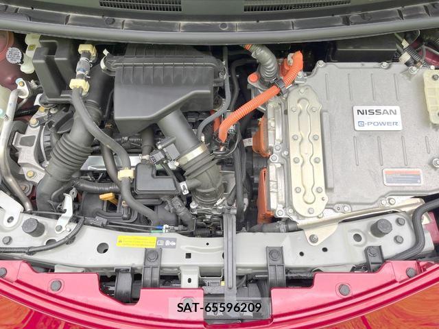 Nissan NOTE 2017-10 8814854-16