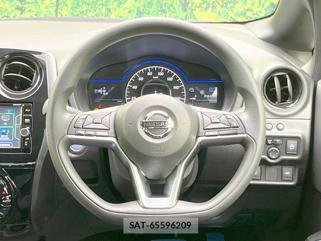 Nissan NOTE 2017-10 8814854-9