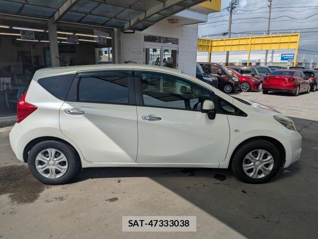 Nissan NOTE 2013-09 8814926-3