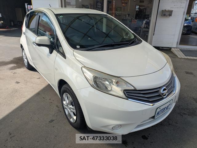 Nissan NOTE 2013-09 8814926-9
