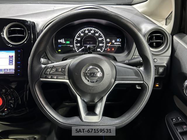 Nissan NOTE 2018-08 8814947-16