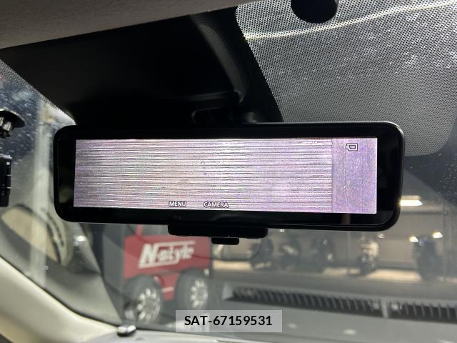 Nissan NOTE 2018-08 8814947-5