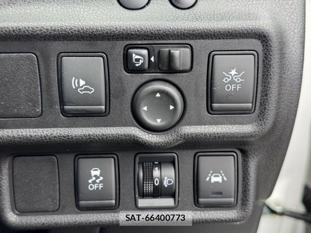 Nissan NOTE 2019-09 8815197-7