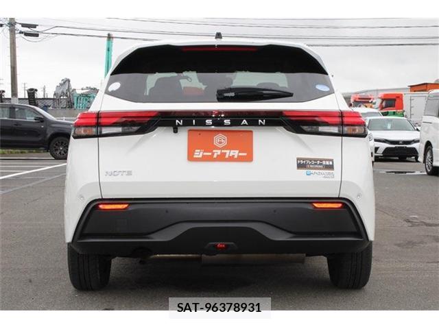 Nissan NOTE 2021-09 8815781-11