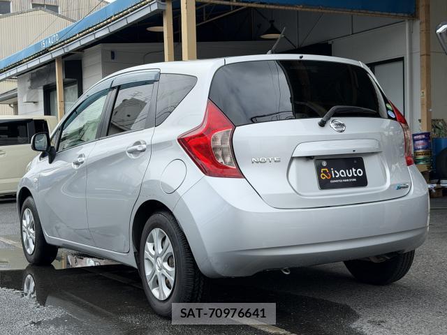 Nissan NOTE 2014-02 8815843-15
