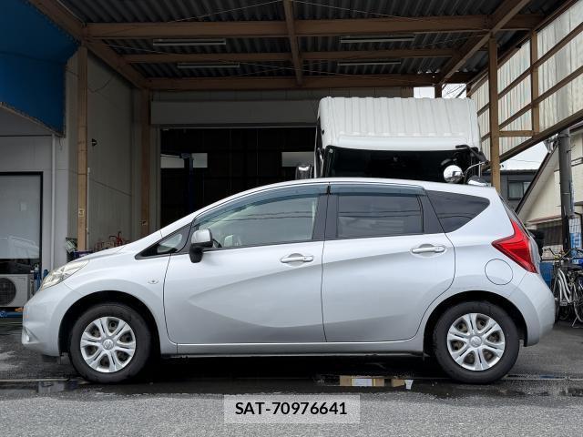 Nissan NOTE 2014-02 8815843-16