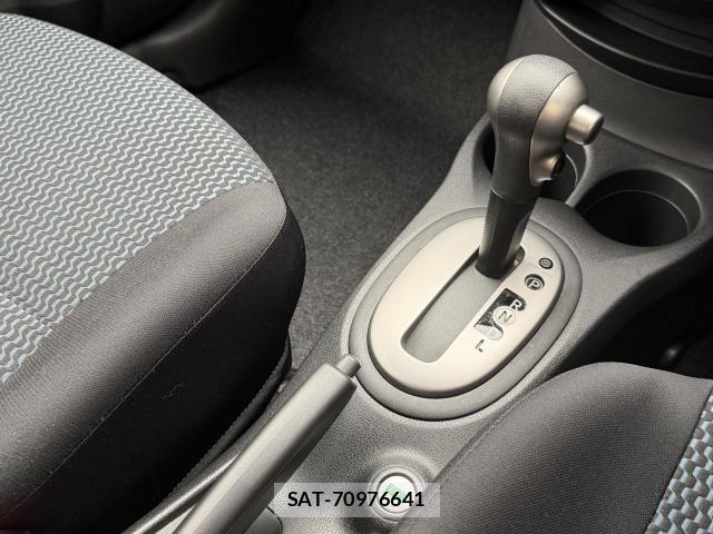 Nissan NOTE 2014-02 8815843-17