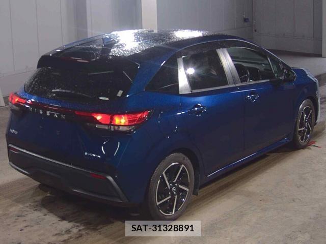 Nissan NOTE 2021-11 8816119-5