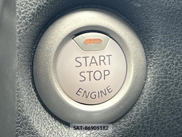 Nissan NOTE 2016-03 8817114-10