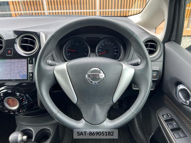 Nissan NOTE 2016-03 8817114-6