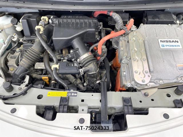Nissan NOTE 2017-05 8817250-17
