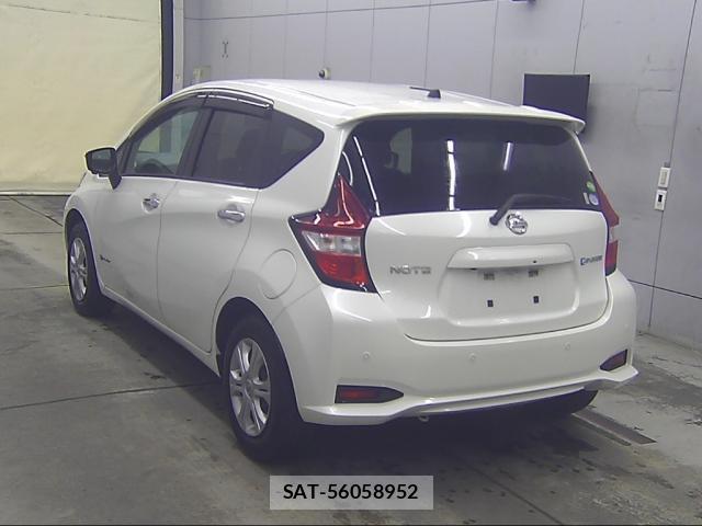 Nissan NOTE 2018-01 8817346-4
