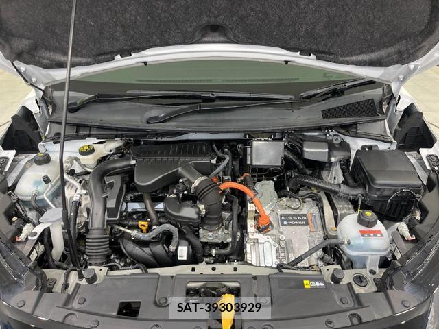 Nissan NOTE 2023-07 8817483-17