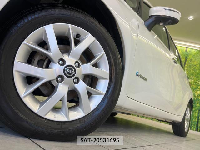 Nissan NOTE 2019-11 8817490-12