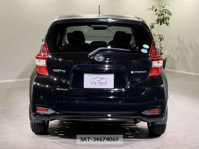Nissan NOTE 2019-06 8817538-1