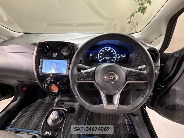 Nissan NOTE 2019-06 8817538-17