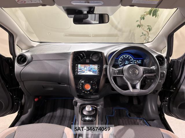 Nissan NOTE 2019-06 8817538-2