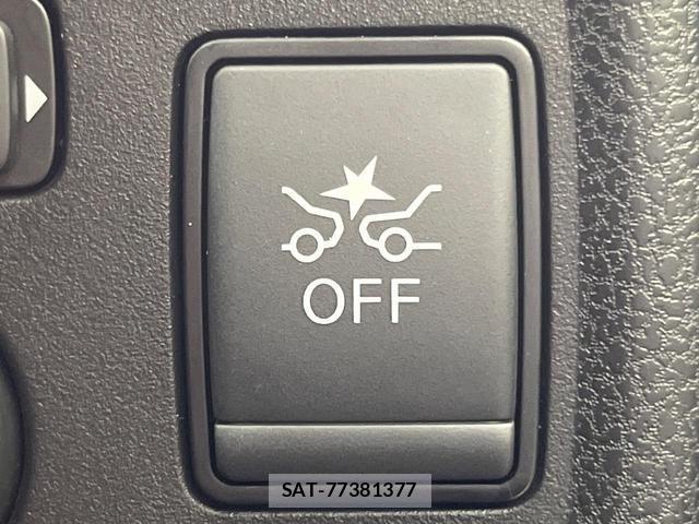 Nissan NOTE 2019-02 8817554-4