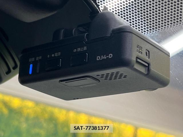 Nissan NOTE 2019-02 8817554-5