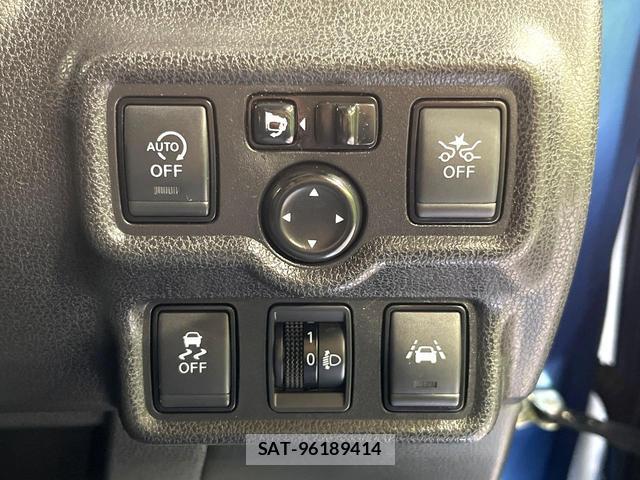 Nissan NOTE 2018-03 8817686-5