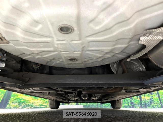 Nissan NOTE 2014-01 8817695-18