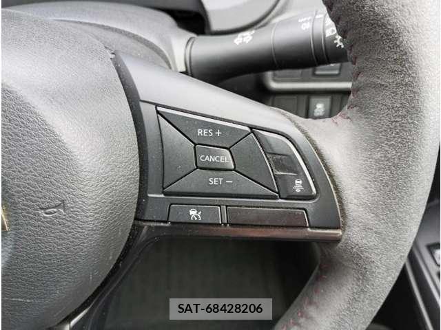 Nissan NOTE 2019-03 8817702-6