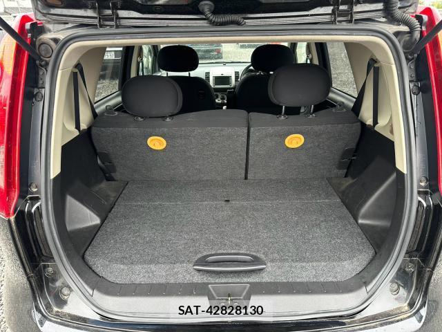Nissan NOTE 2006-11 8817738-18