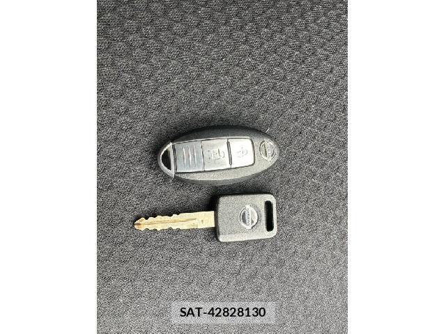 Nissan NOTE 2006-11 8817738-7