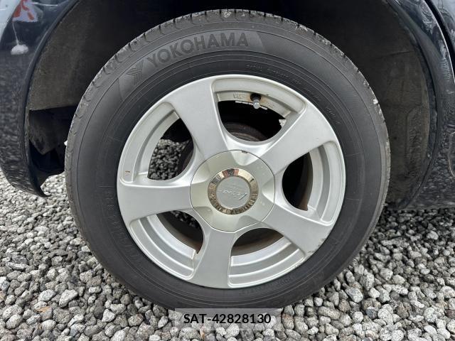 Nissan NOTE 2006-11 8817738-8