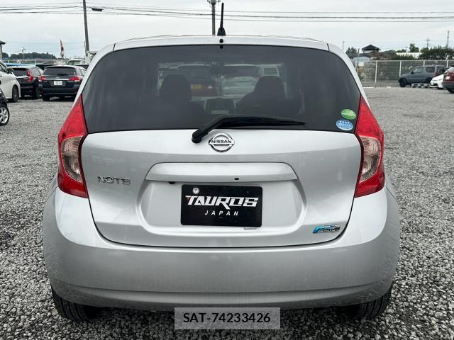Nissan NOTE 2013-02 8817739-1