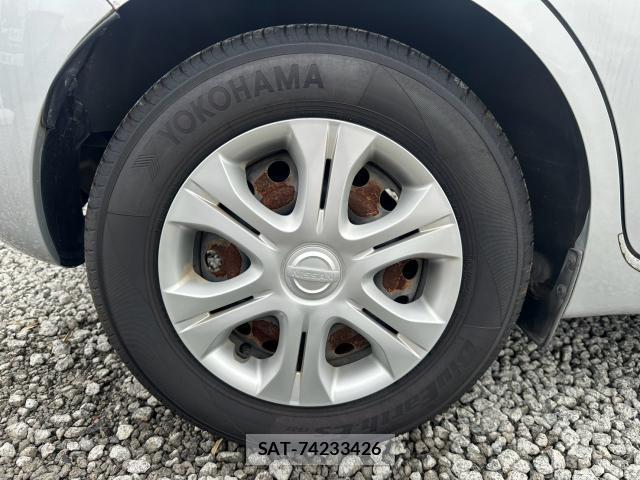 Nissan NOTE 2013-02 8817739-7