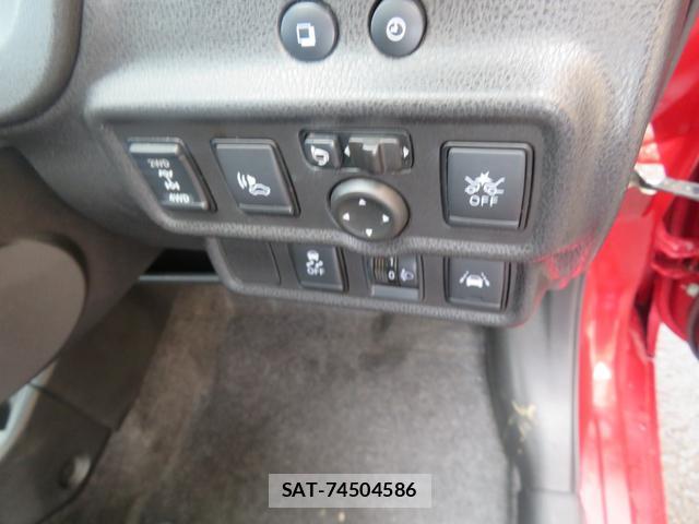 Nissan NOTE 2019-01 8817895-11