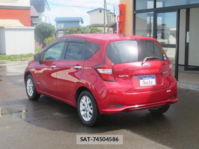 Nissan NOTE 2019-01 8817895-4