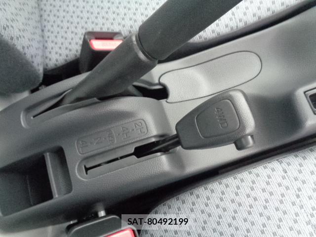Nissan CLIPPER TRUCK 2026-08 8813309-12