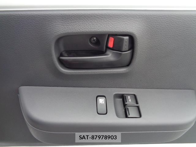Nissan CLIPPER TRUCK 2026-08 8813310-17