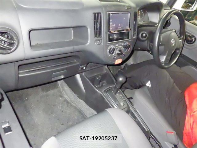Nissan NV150 AD 2017-06 8815835-2