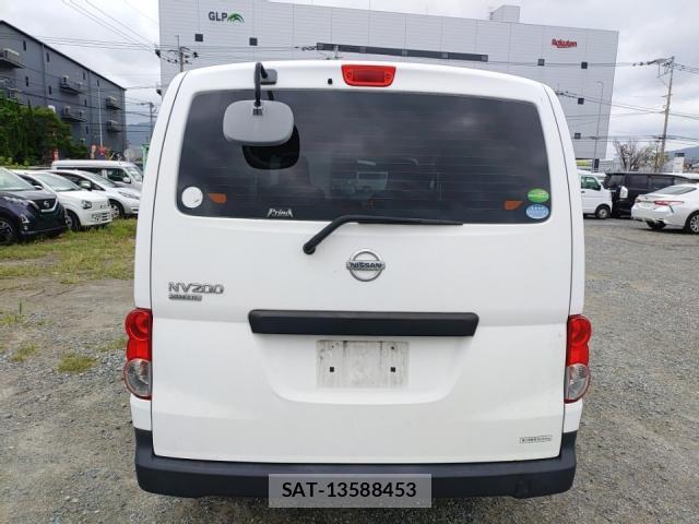 Nissan VANETTE VAN 2017-08 8813819-3