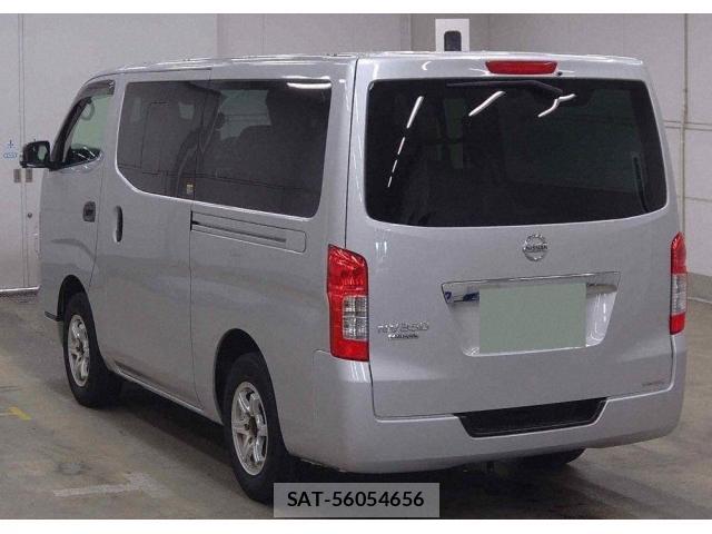 Nissan NV350 Caravan 2019-11 8812594-1