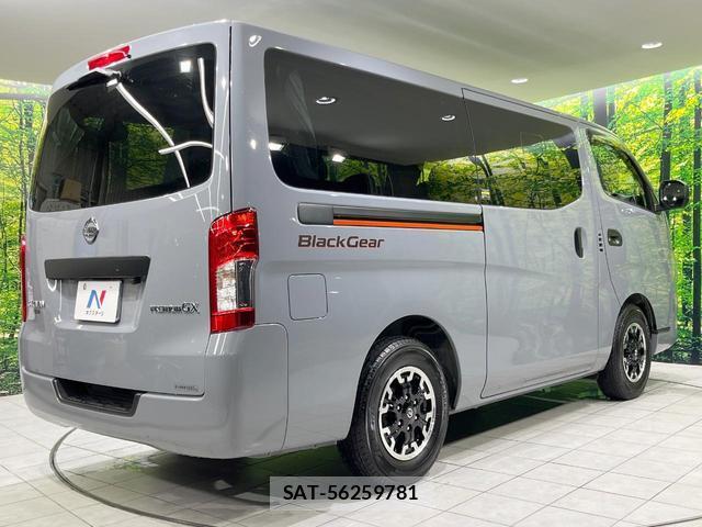 Nissan NV350 Caravan 2021-06 8814024-16