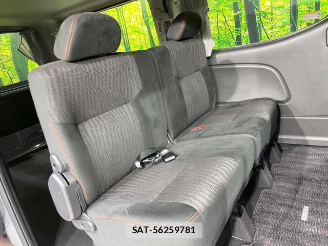 Nissan NV350 Caravan 2021-06 8814024-9