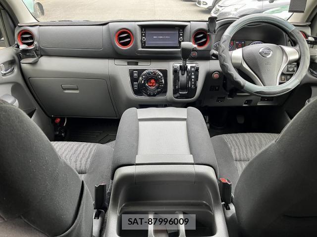 Nissan NV350 Caravan 2018-07 8814479-3