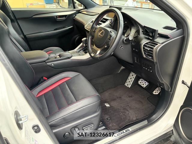 Lexus NX 2014-12 8812673-5